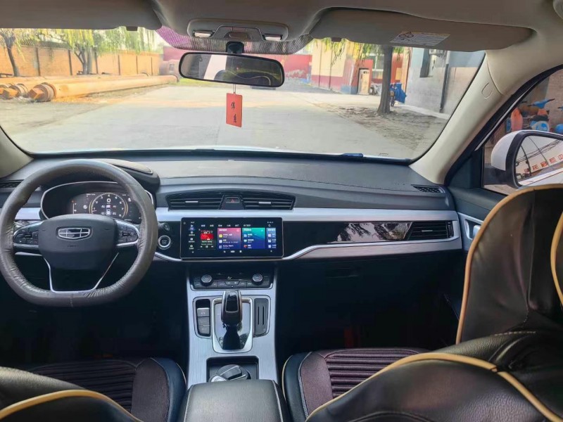 保定21年吉利博越7