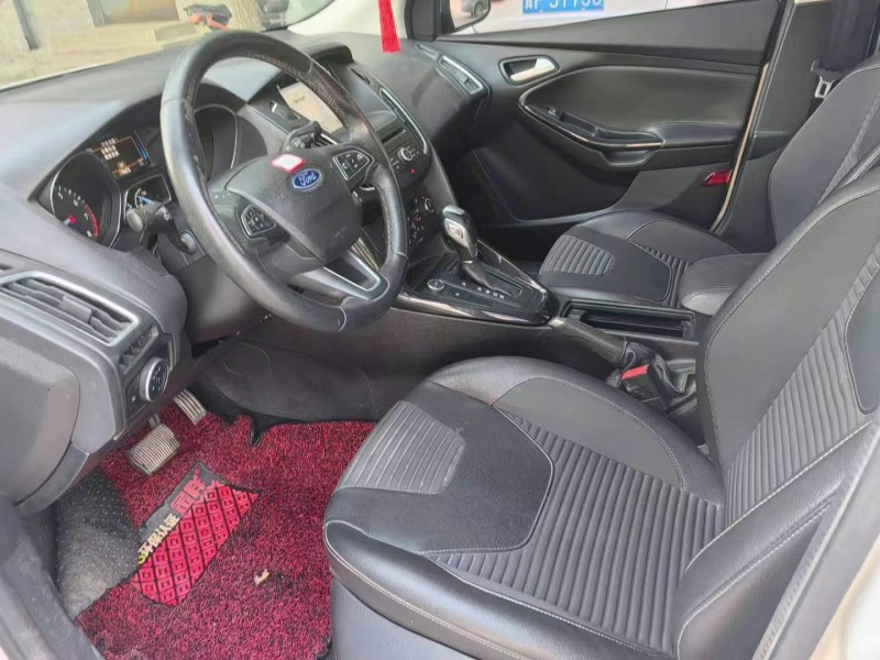 保定17年福特福克斯7