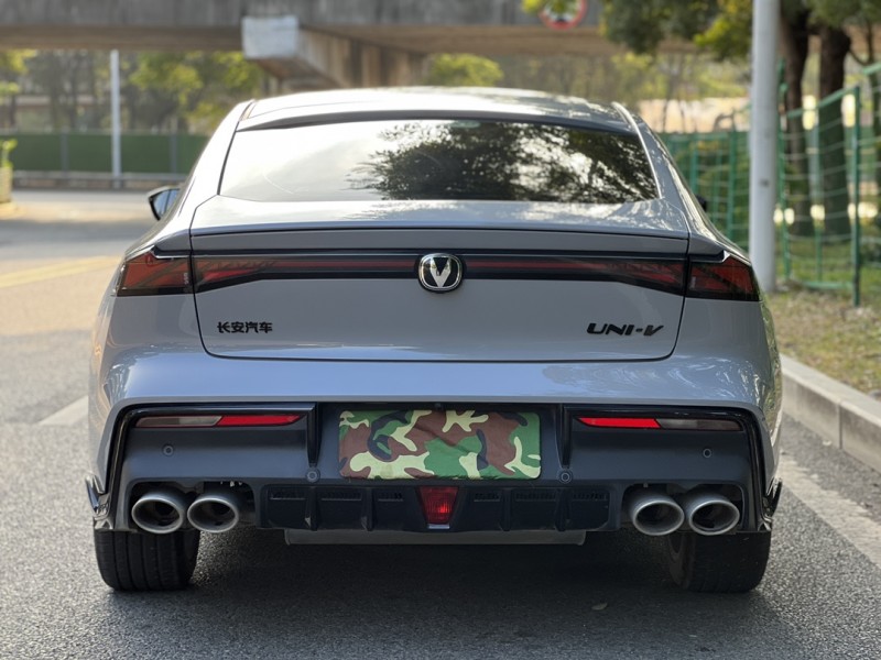 东莞23年长安汽车UNI-V9
