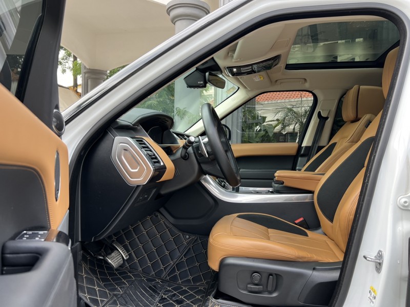 东莞22年路虎揽胜运动6