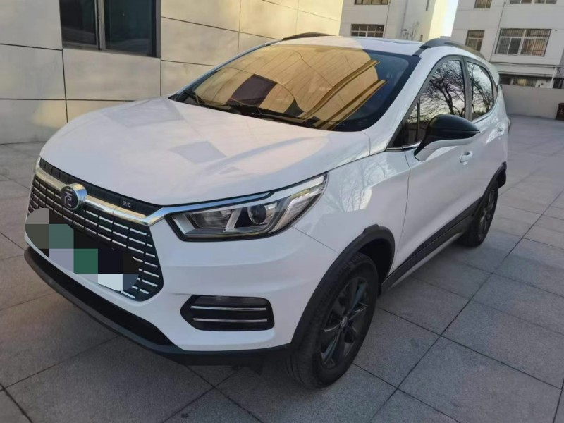 保定18年比亚迪元3