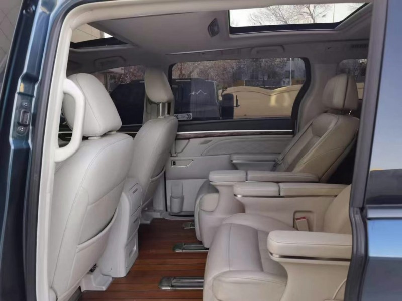 保定19年传祺M89