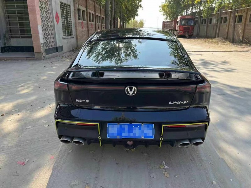 保定23年长安汽车UNI-V6