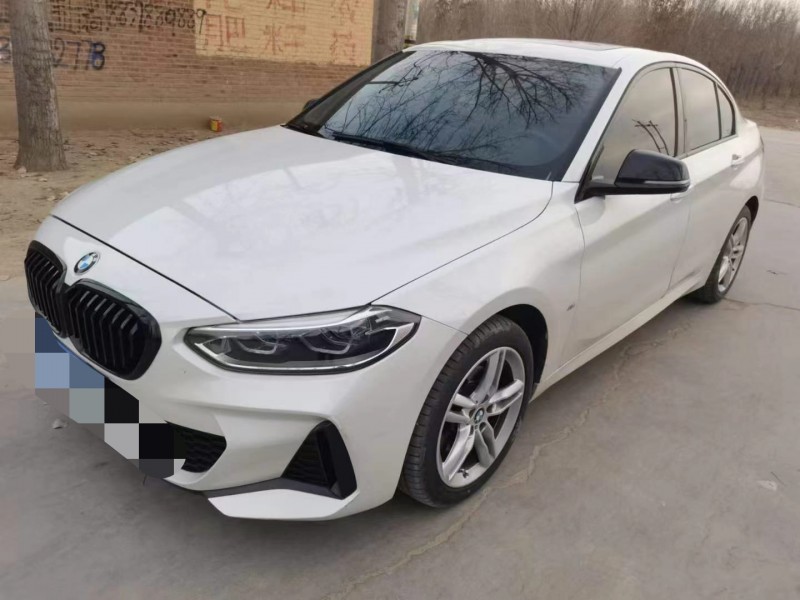 保定22年宝马1系2