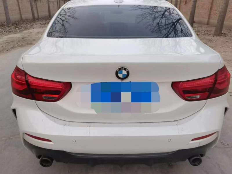 保定22年宝马1系6