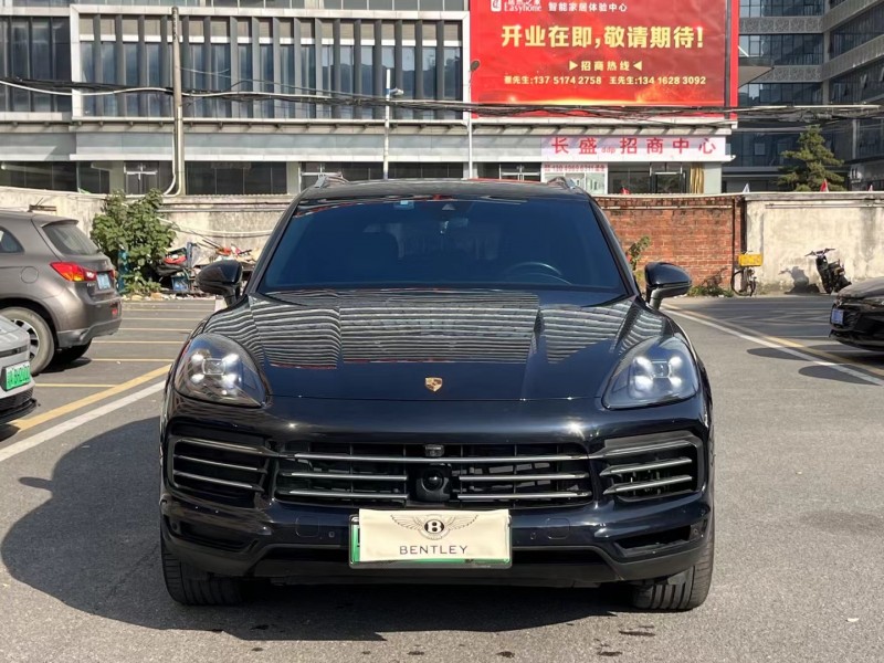 广州19年保时捷卡宴1