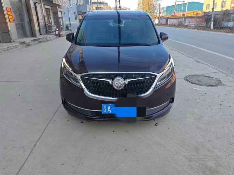 保定18年别克GL81