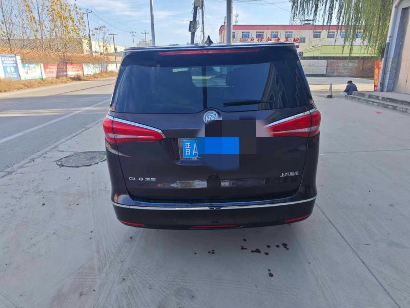 保定18年别克GL89