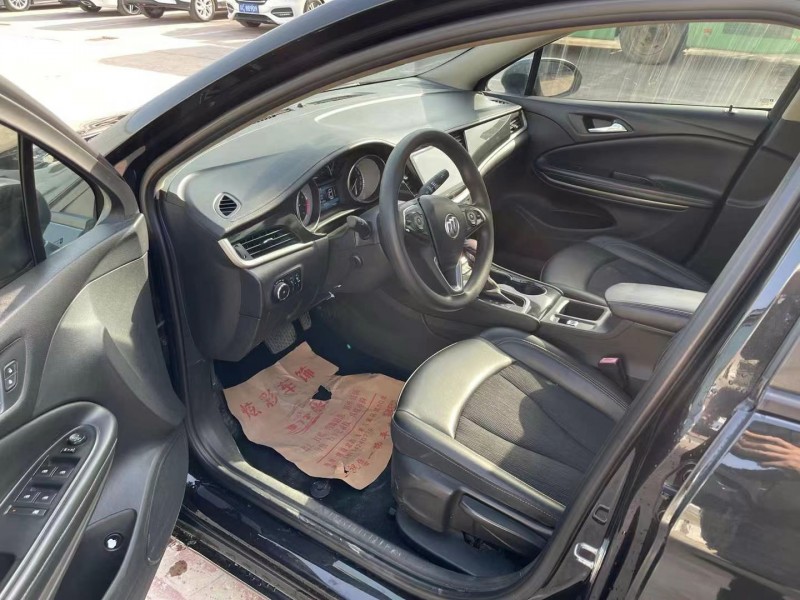 徐州17年别克威朗6