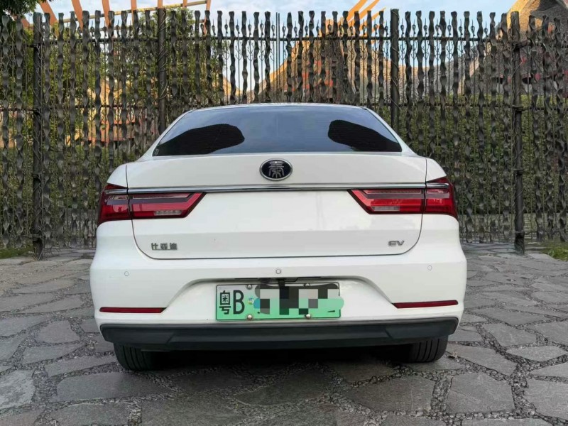 广州20年比亚迪秦7