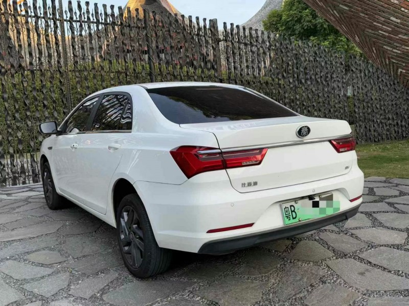 广州20年比亚迪秦8