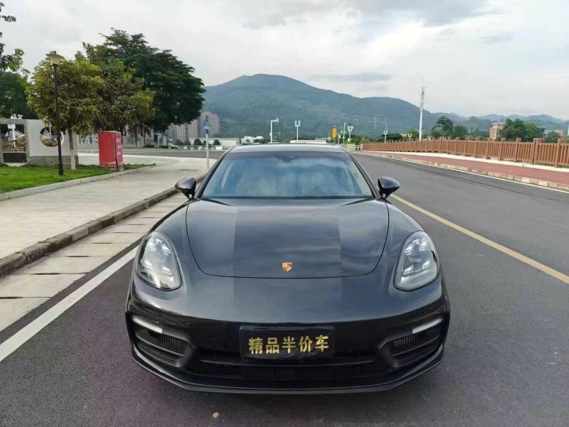 东莞22年保时捷帕拉梅拉1