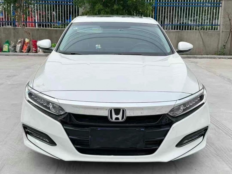 徐州21年本田雅阁1