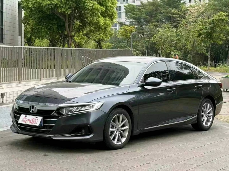 佛山22年本田雅阁2