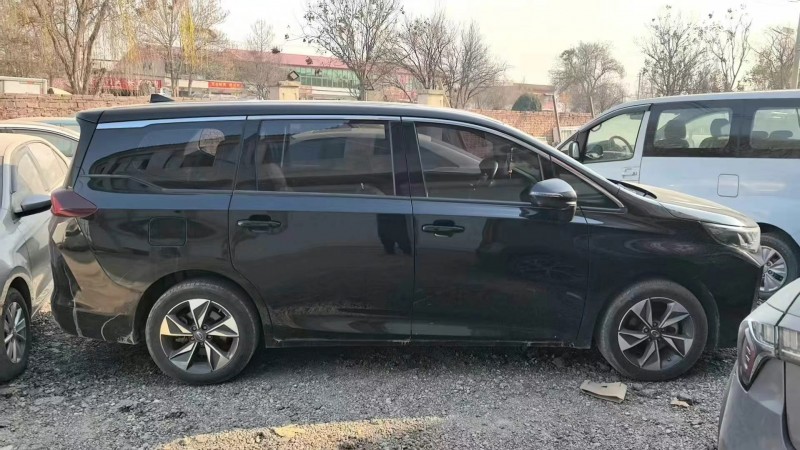 保定21年传祺M63