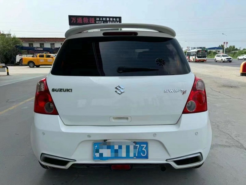 保定15年铃木雨燕4