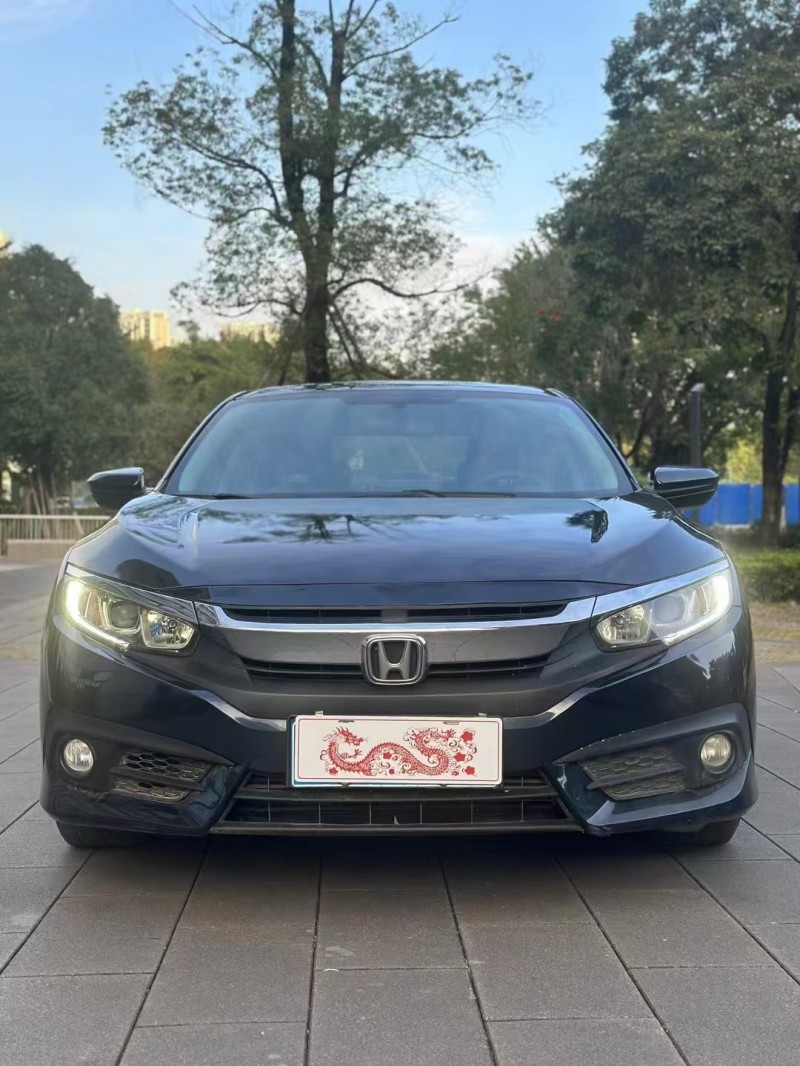 佛山17年本田思域1