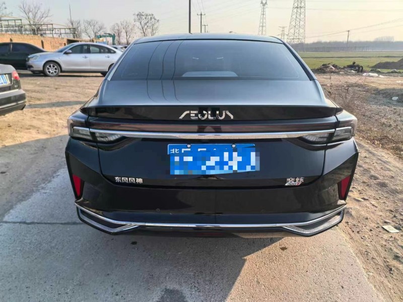 保定22年东风奕炫8