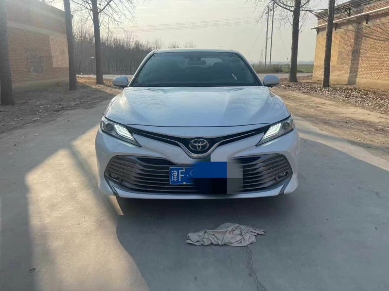 保定21年丰田凯美瑞1