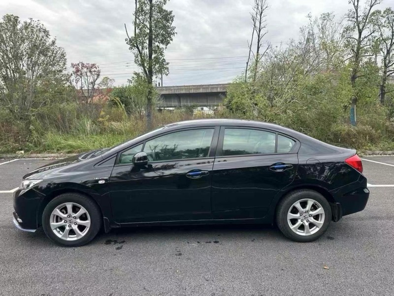 潍坊14年本田思域2