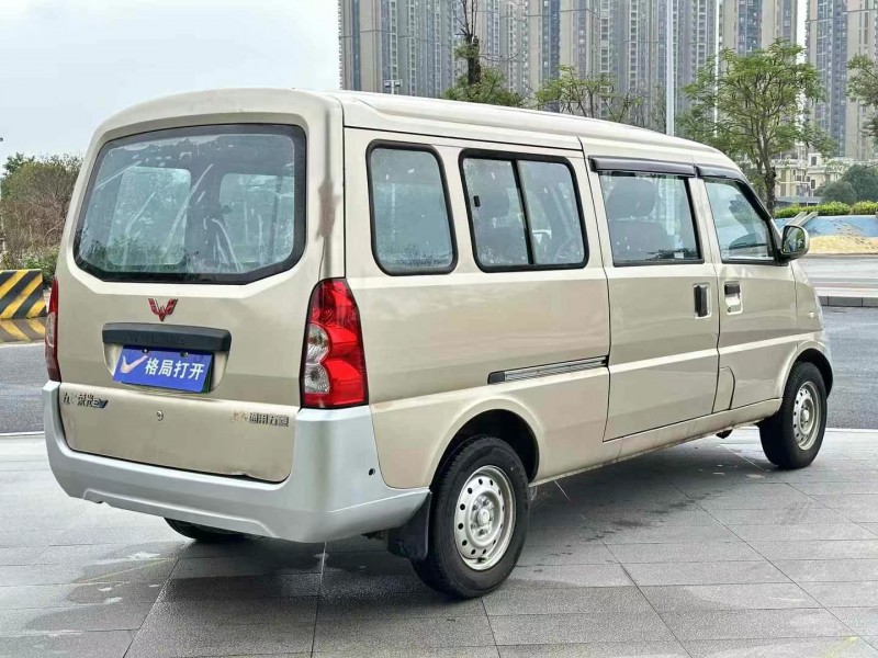 東莞22年五菱汽車榮光7