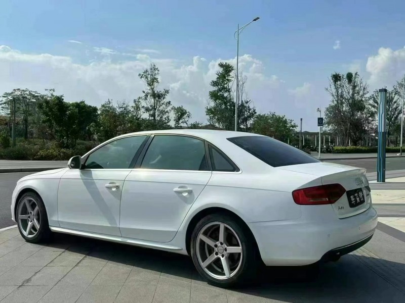 东莞12年奥迪A4L4