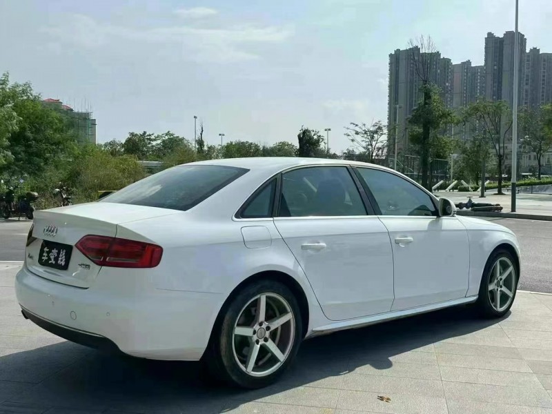 东莞12年奥迪A4L6