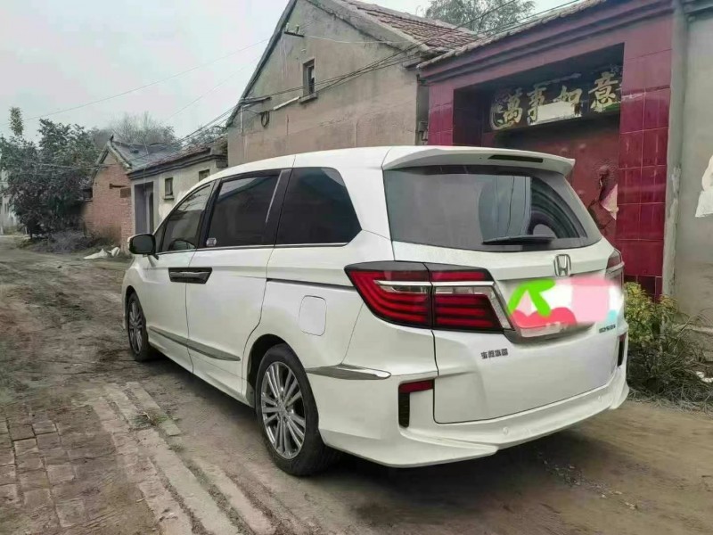 济宁16年本田艾力绅4