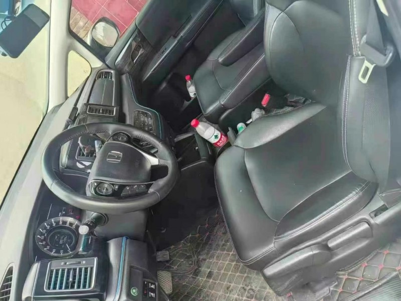 济宁16年本田艾力绅7