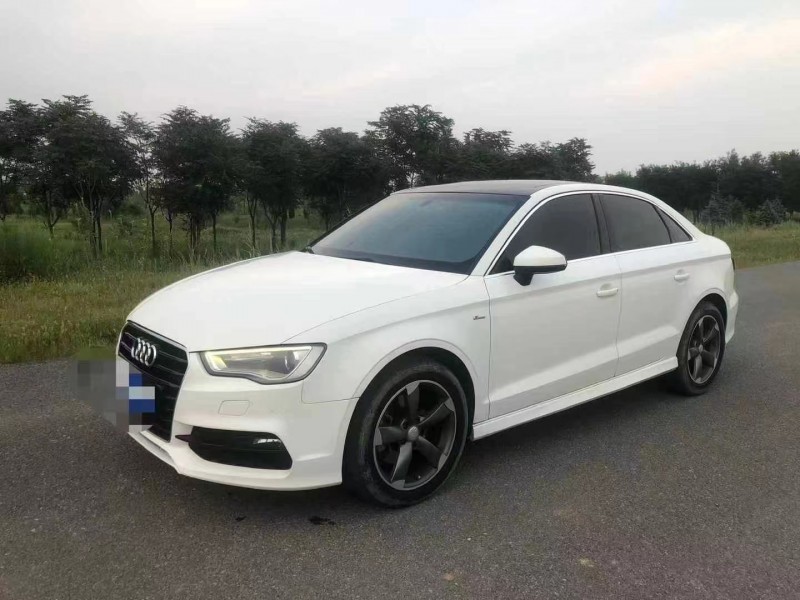 济宁14年奥迪A33