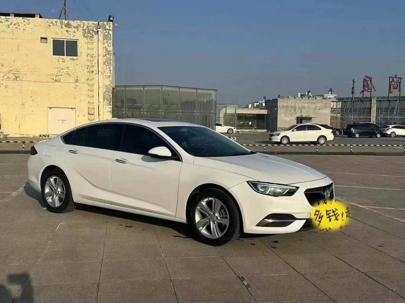 济宁19年别克君威2