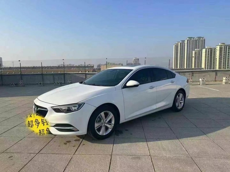 济宁19年别克君威3