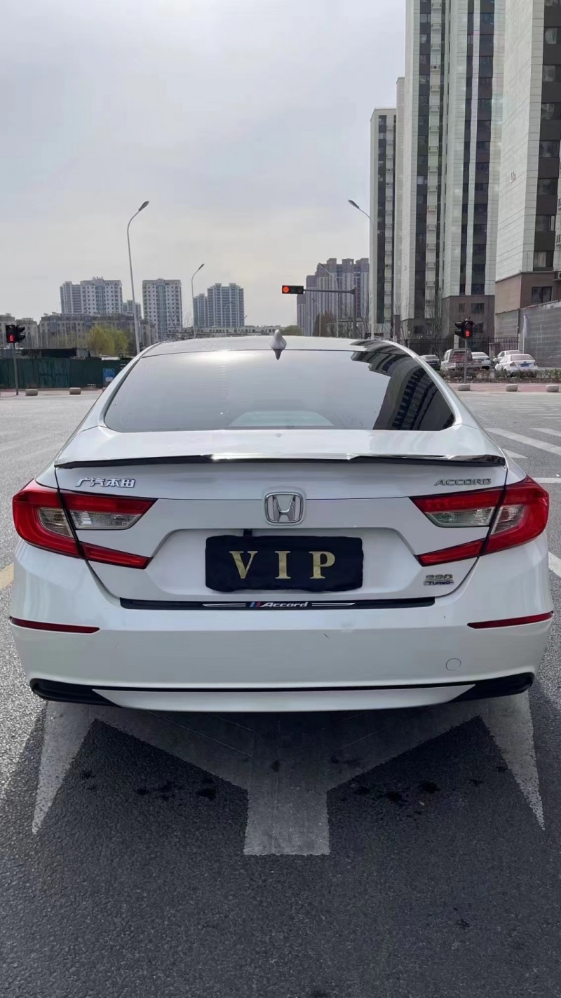 潍坊19年本田雅阁6