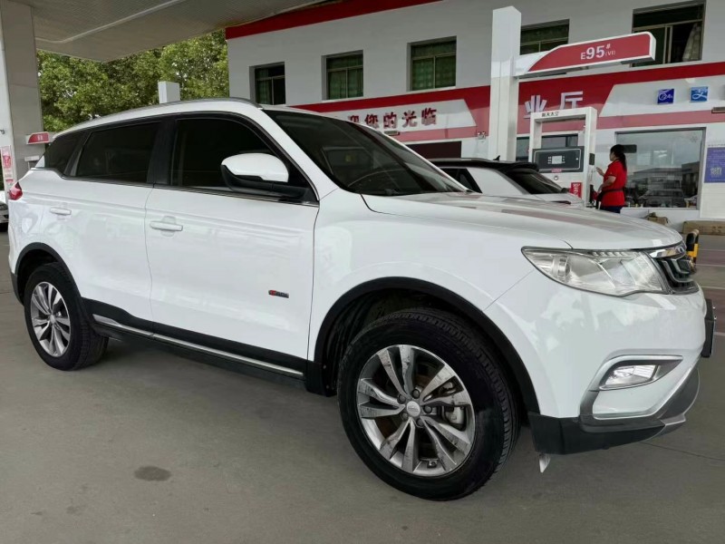 保定18年吉利博越2