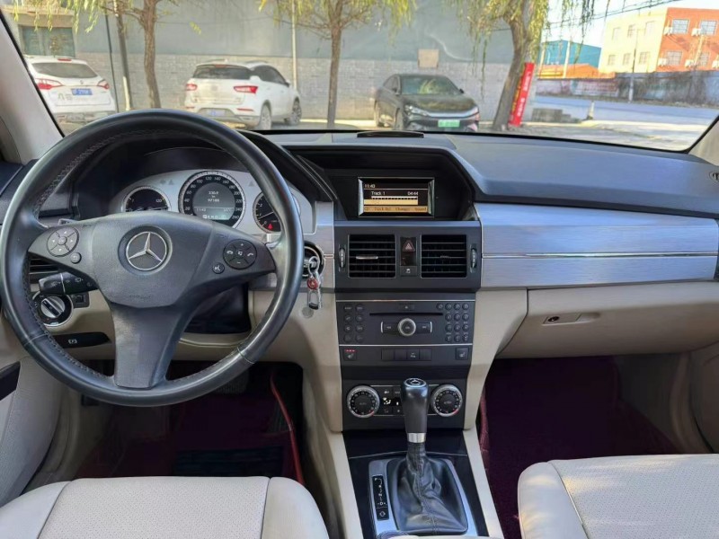 保定13年奔驰GLK8