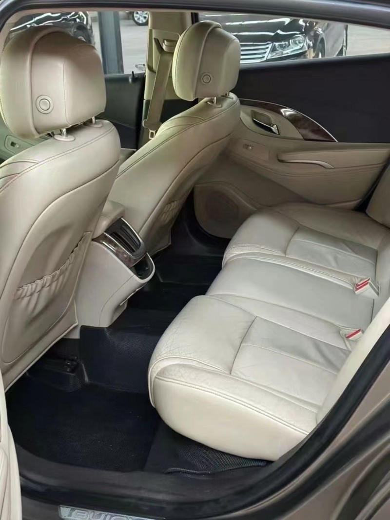 保定16年别克君越5