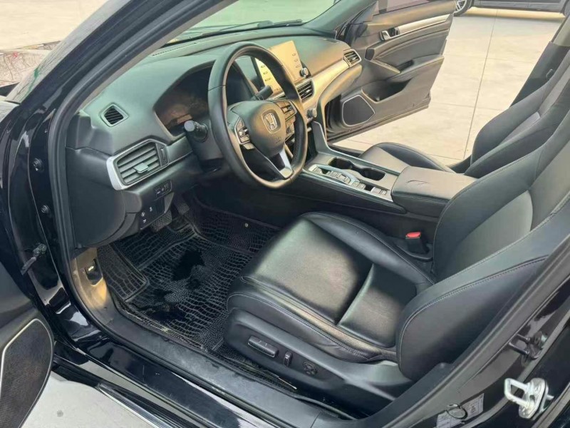 徐州19年本田雅阁2