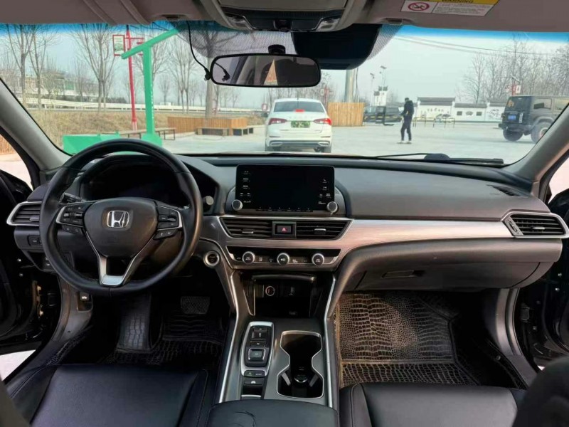 徐州19年本田雅阁3