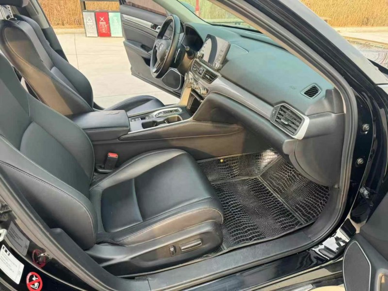 徐州19年本田雅阁4