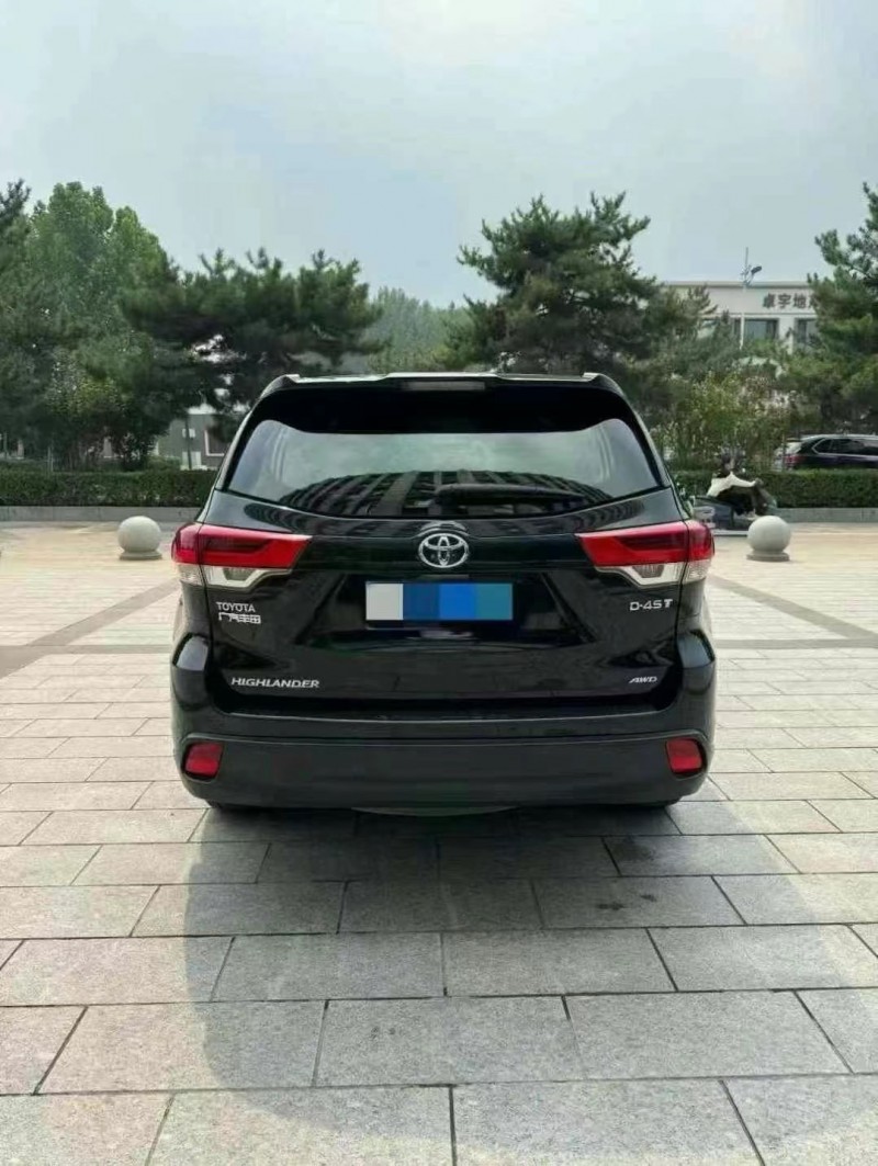 保定19年丰田汉兰达9