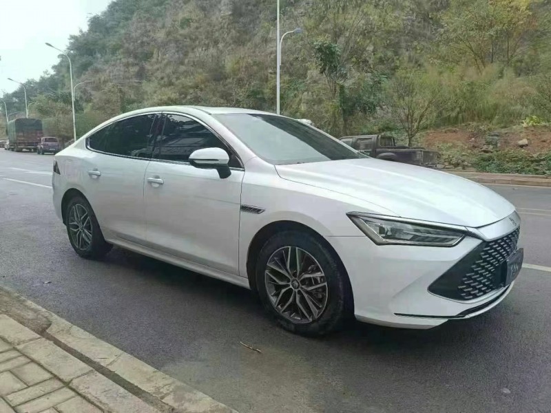 潍坊23年比亚迪秦2