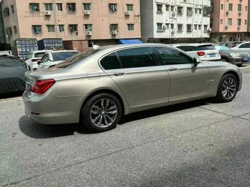 广州10年宝马7系4