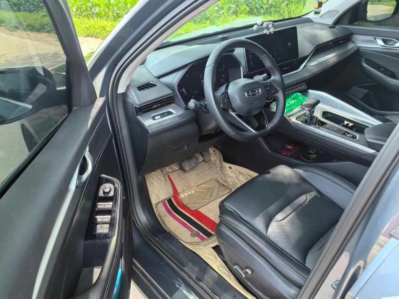 保定22年吉利星瑞8