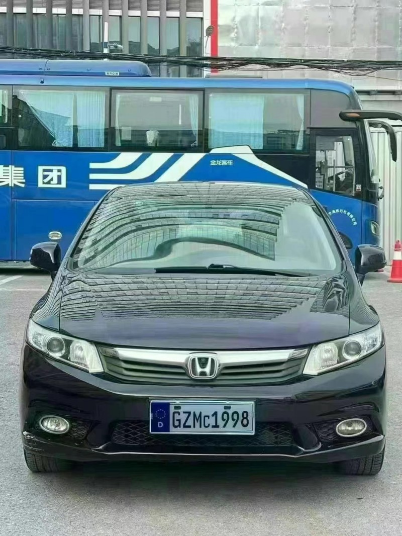 广州12年本田思域1