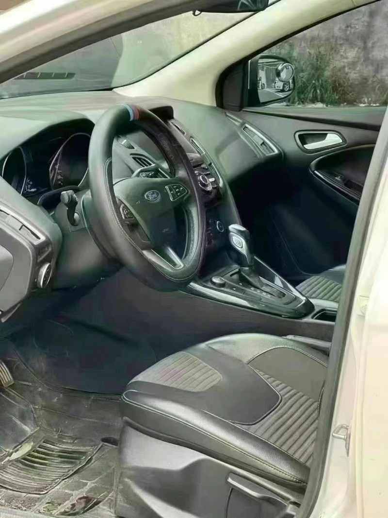 广州18年福特福克斯6