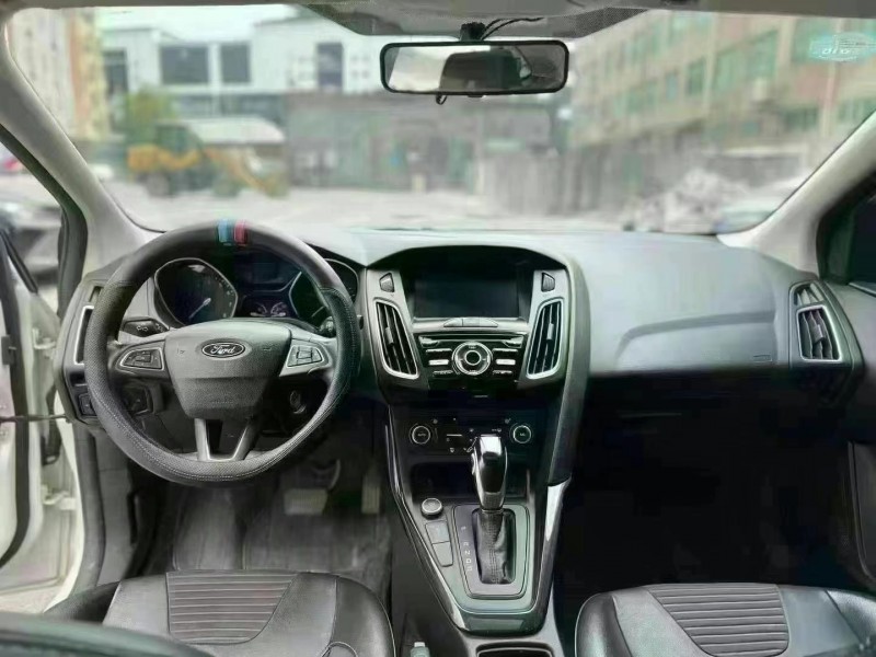 广州18年福特福克斯9