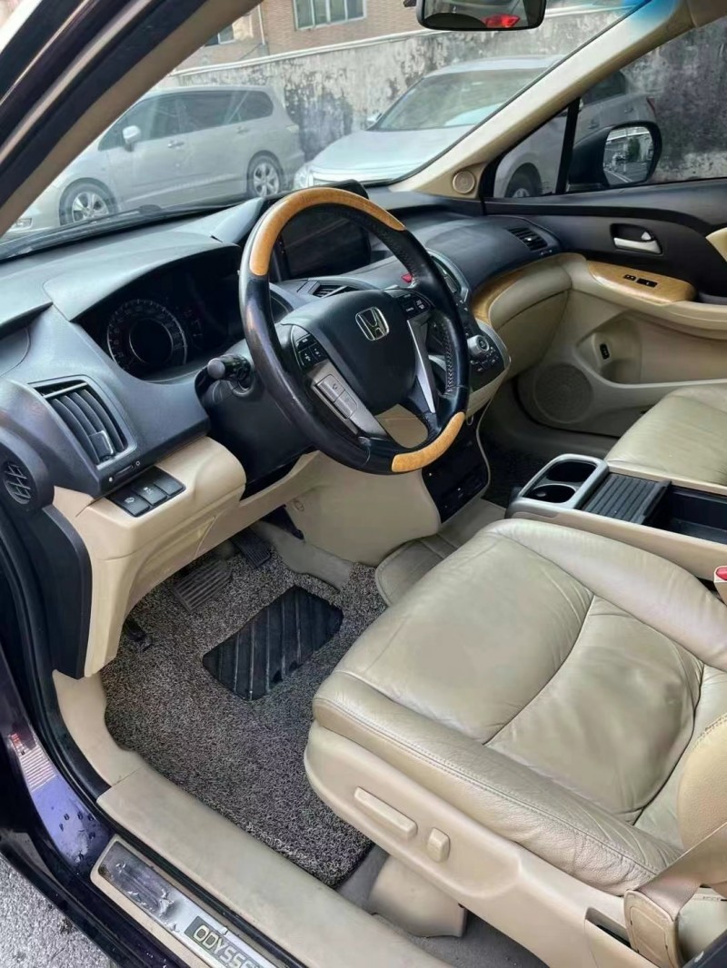 广州11年本田奥德赛5