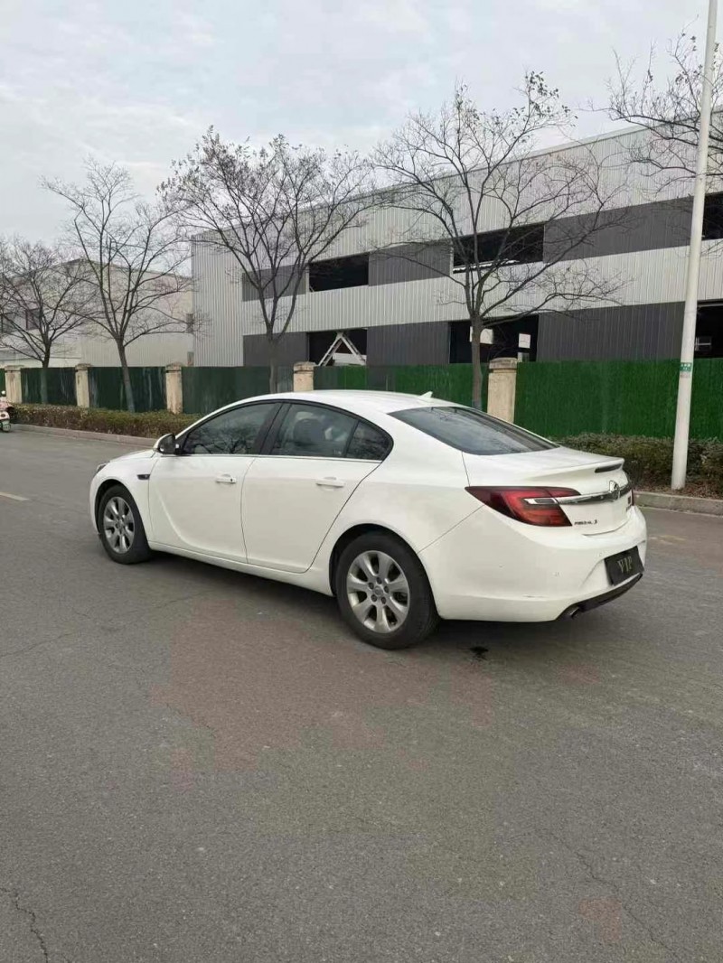 徐州15年别克君威5