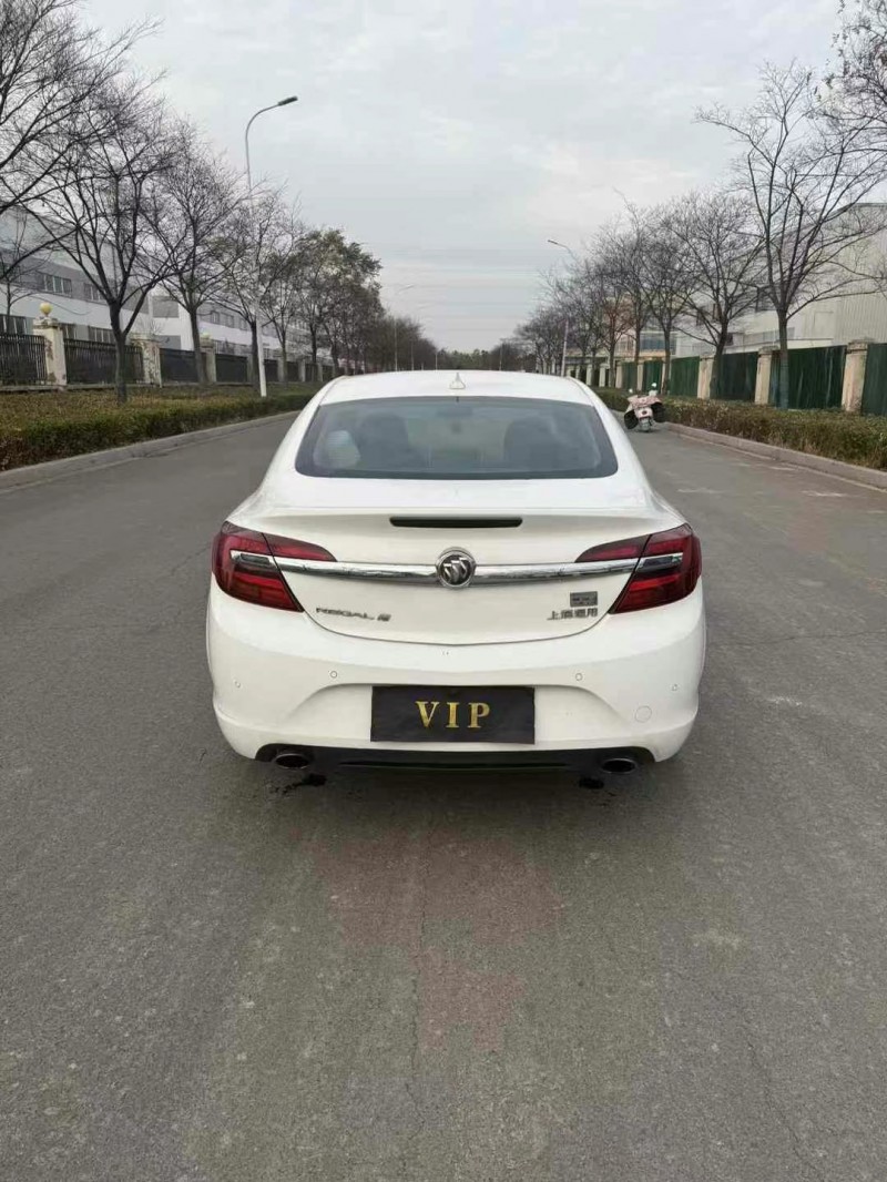 徐州15年别克君威9