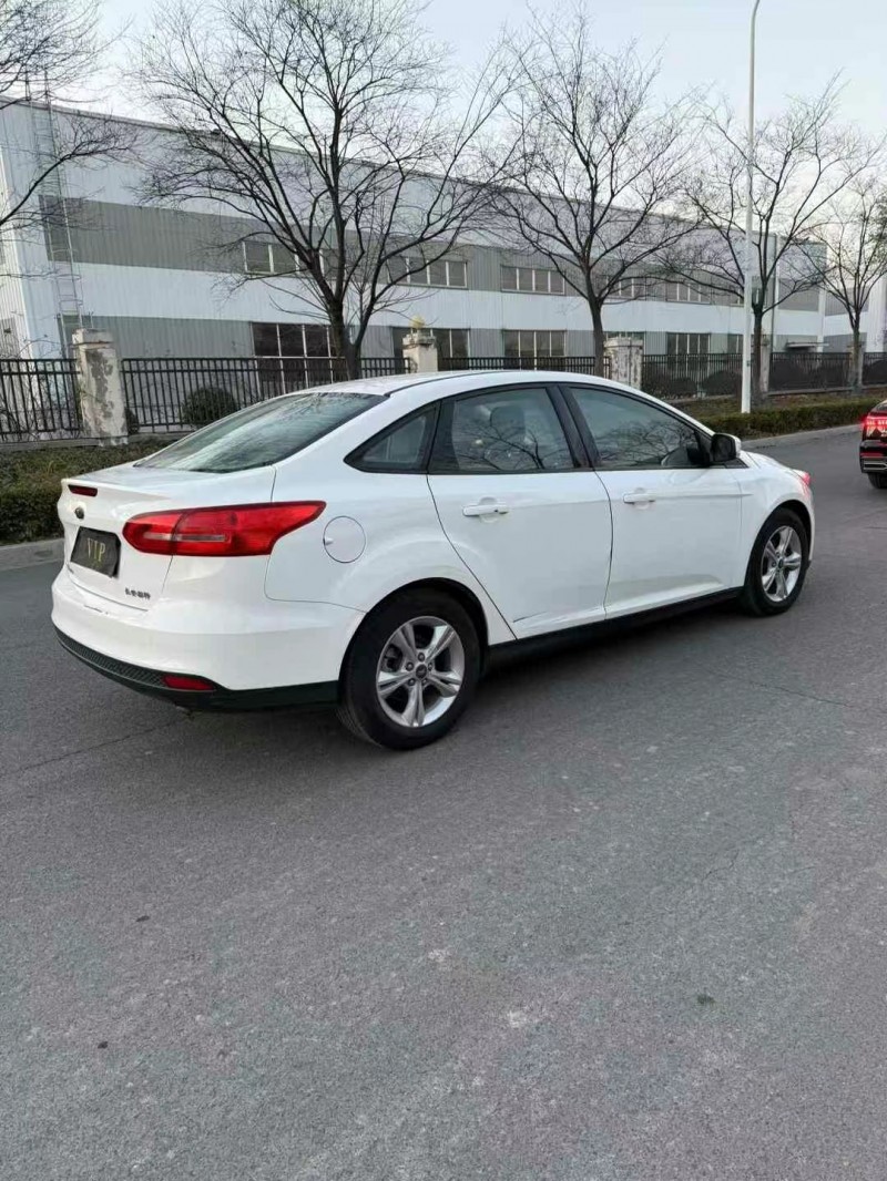 徐州16年福特福克斯5